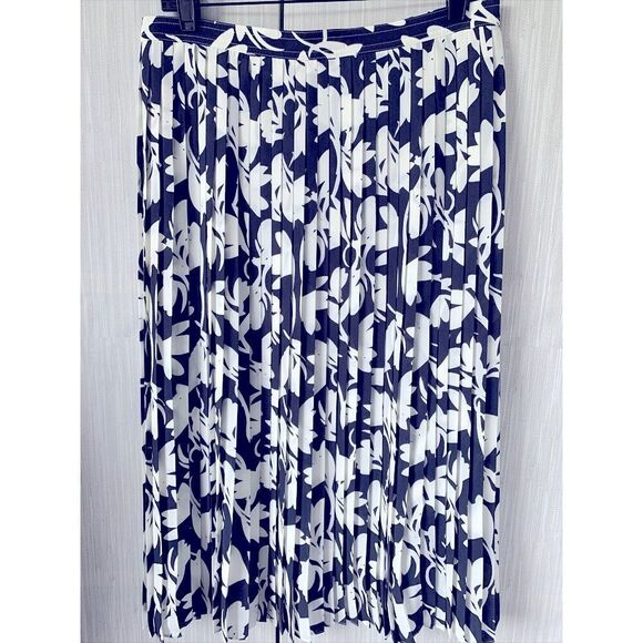 J.Crew Pleated Midi in Navy & White Shadow Print Chiffon A-line Skirt Tall 8 NWT - Picture 5 of 10